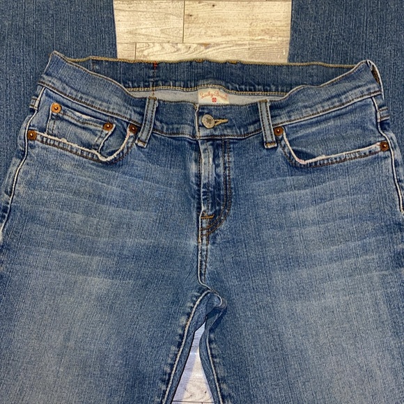 Lucky Brand Mid Rise Flare Jeans Size 29 EUC - Picture 1 of 9